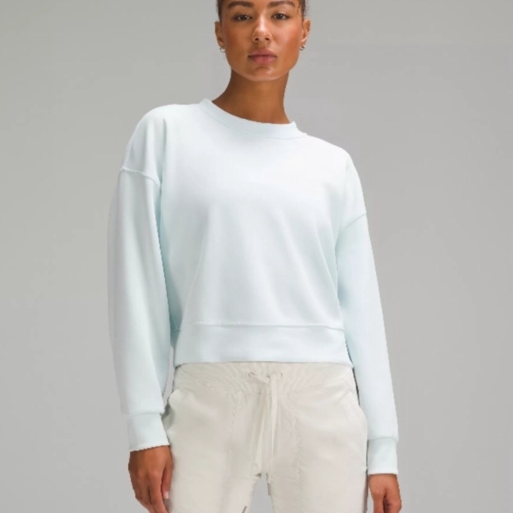 NWT lululemon Softstreme Perfectly Oversized Cropped Crew